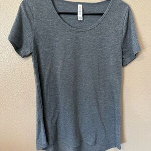 LuLaRoe Gray Fitted Short Sleeve T-Shirt